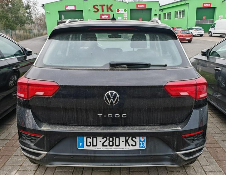 Volkswagen T-Roc SUV / Terénní 2,0 l 110 kw