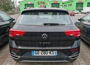 Volkswagen T-Roc SUV / Terénní 2,0 l 110 kw
