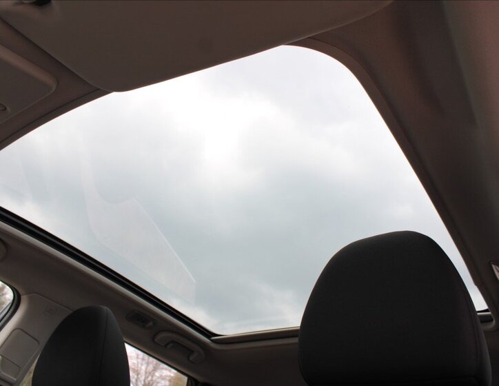 Nissan Qashqai SUV / Terénní 1,3 l 103 kw