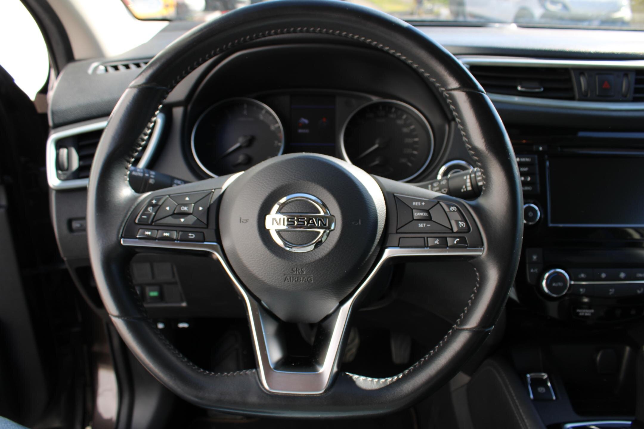 Nissan Qashqai SUV / Terénní 1,3 l 117 kw