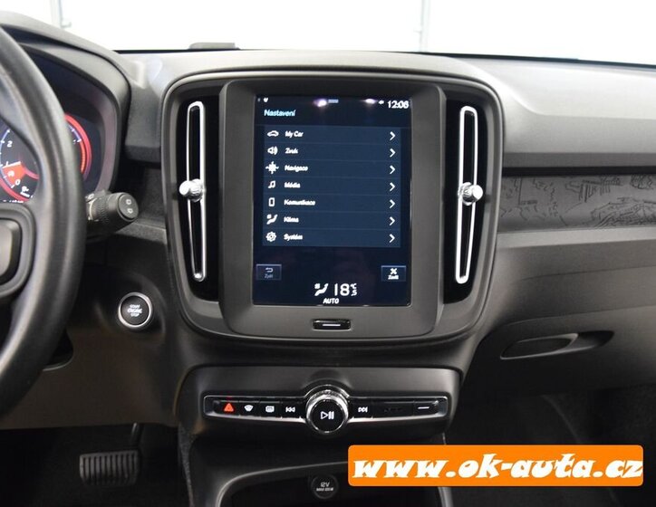 Volvo XC40 SUV / Terénní 0,0 95 kw