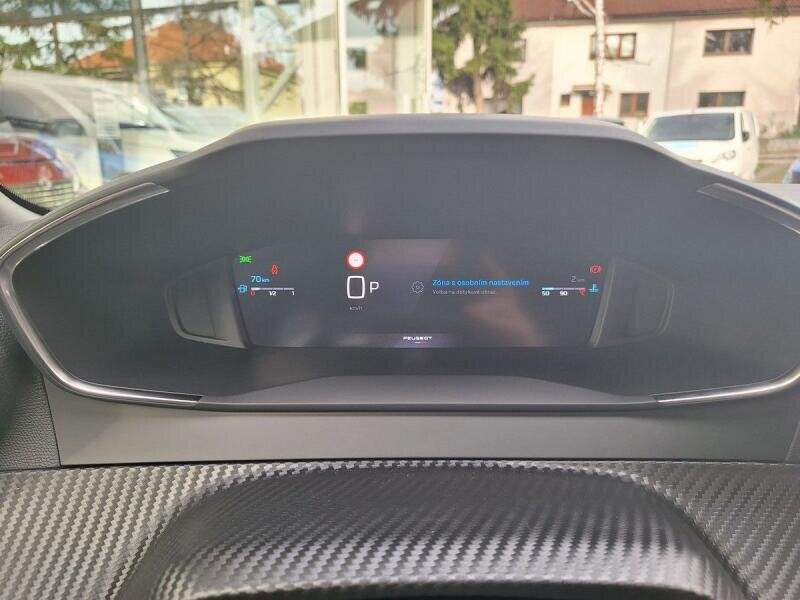 Peugeot 2008 SUV / Terénní 1,2 l 81 kw