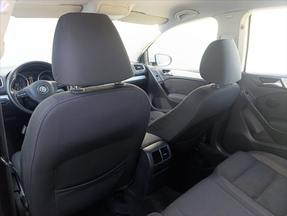 Volkswagen Golf Hatchback 1,6 l 77 kw