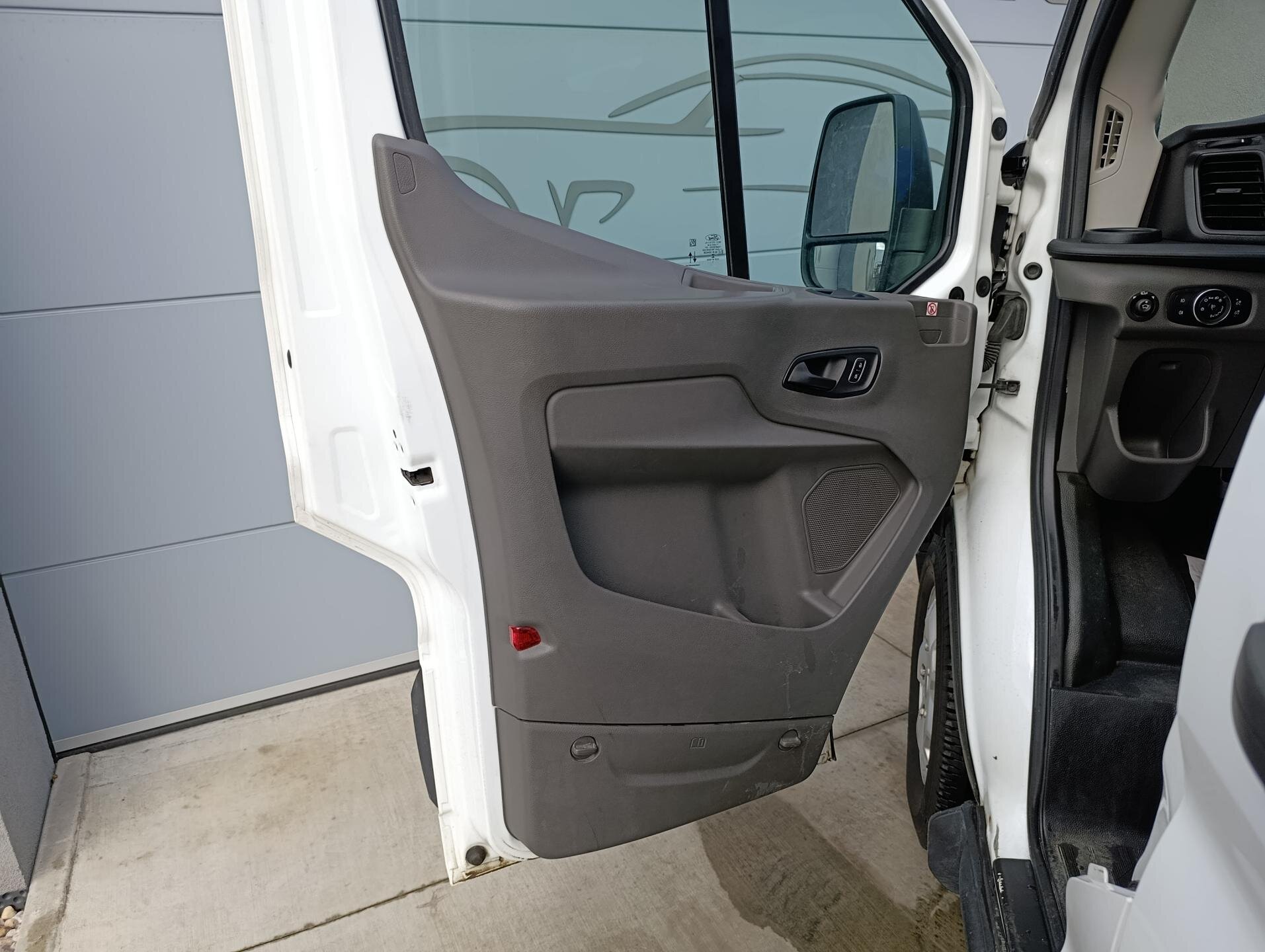 Ford Transit Užitková 2,0 l 96 kw