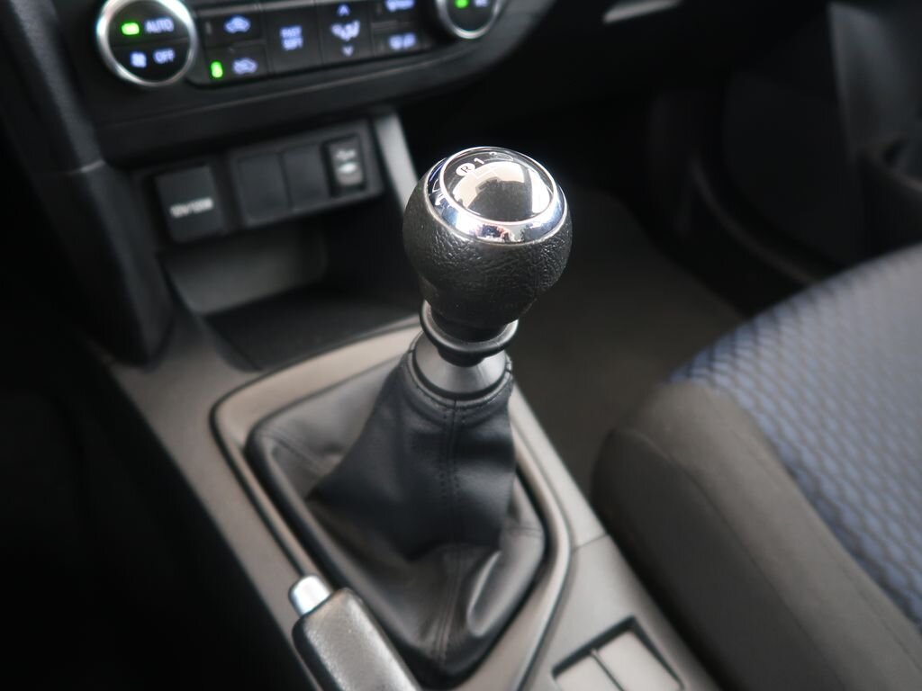 Toyota Auris Kombi 1,6 l 97 kw