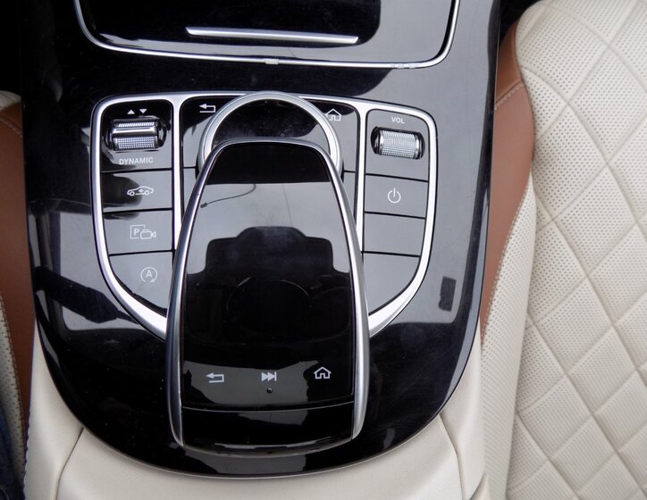 Mercedes-Benz Třídy E Sedan 2,0 l 143 kw