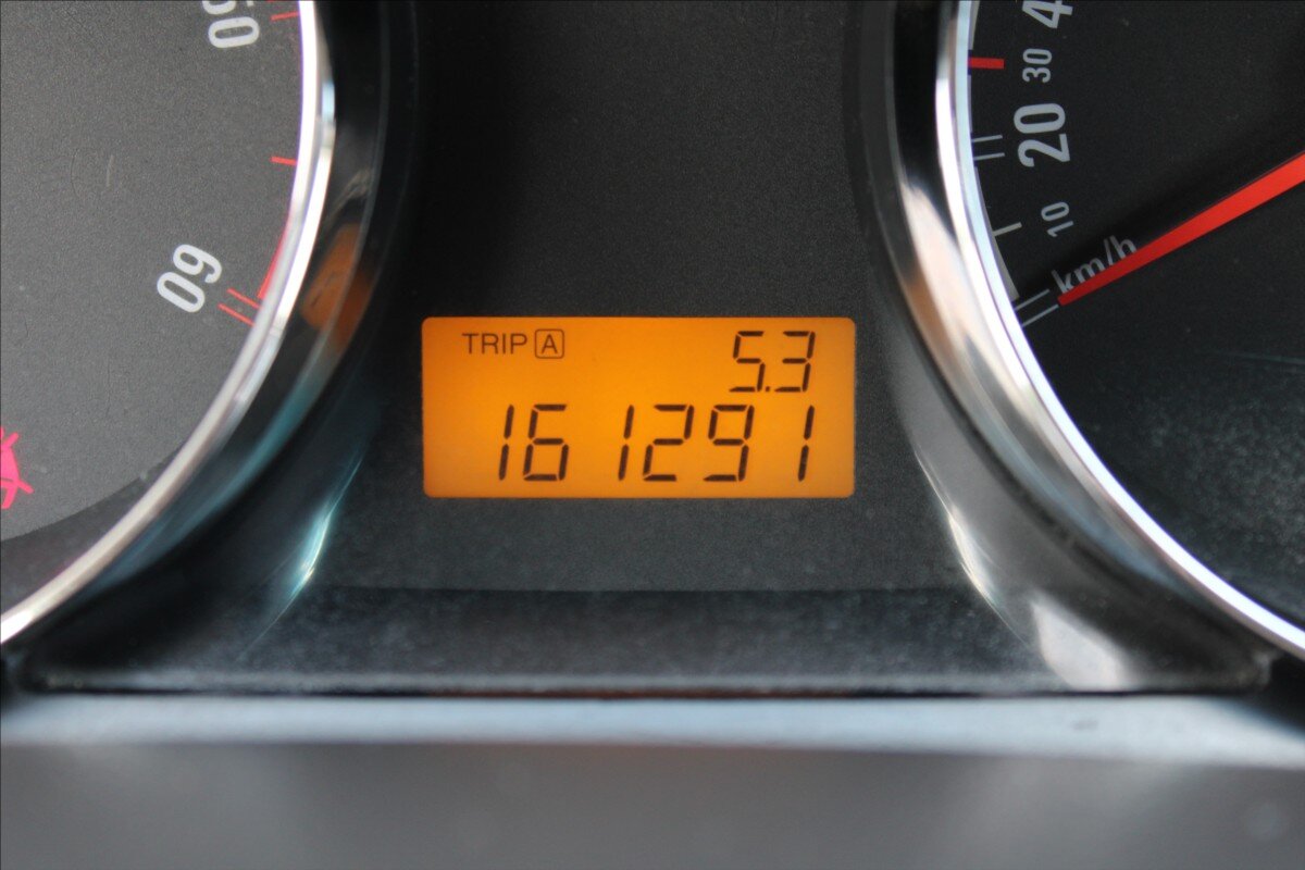 Opel Antara SUV / Terénní 2,0 l 110 kw