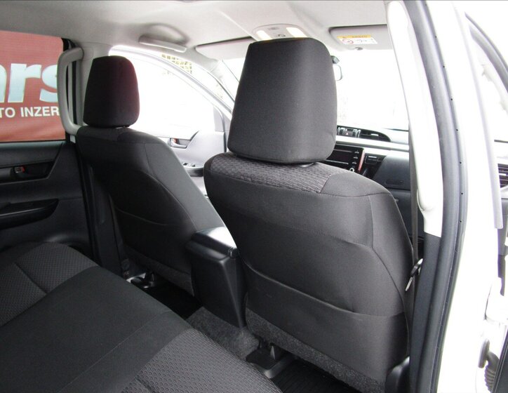 Toyota Hilux Pick-up 2,4 l 110 kw