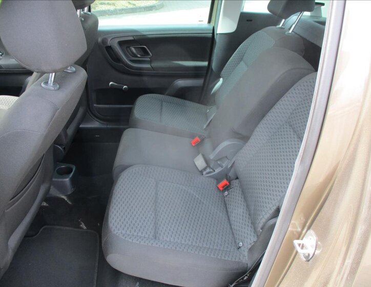 Škoda Roomster MPV 1,6 l 66 kw