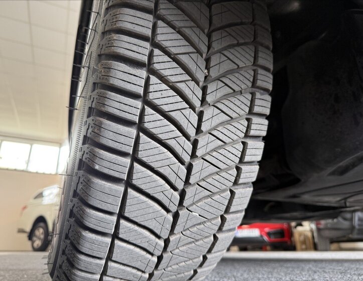 Volkswagen Caravelle MPV 2,0 l 110 kw