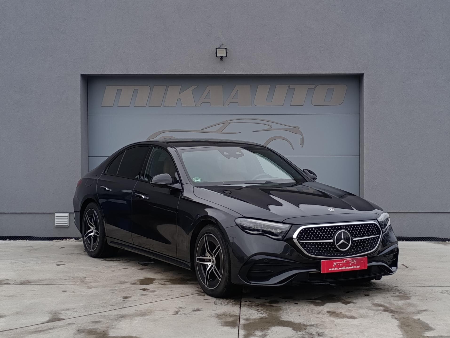 Mercedes-Benz Třídy E Sedan 2,0 l 145 kw
