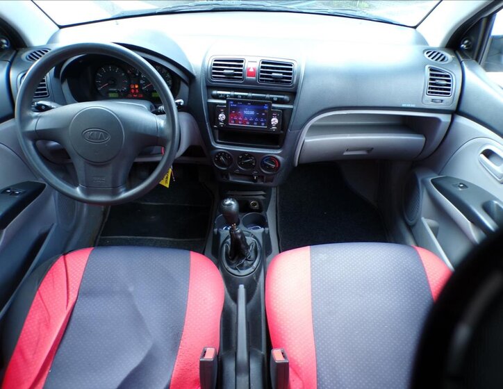 KIA Picanto Kombi 1,1 l 48 kw