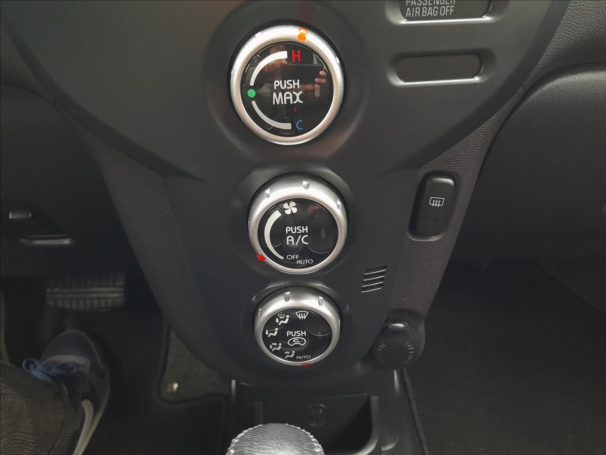 Mitsubishi Ostatní Hatchback 0,0 35 kw