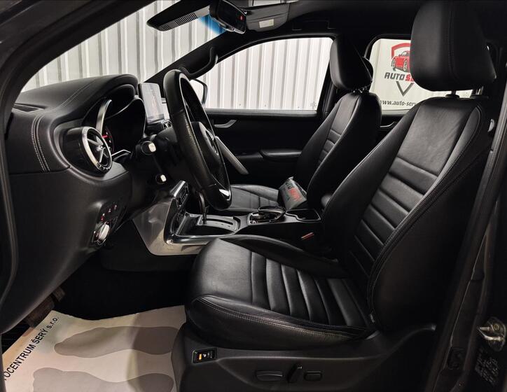 Mercedes-Benz Třídy X 27