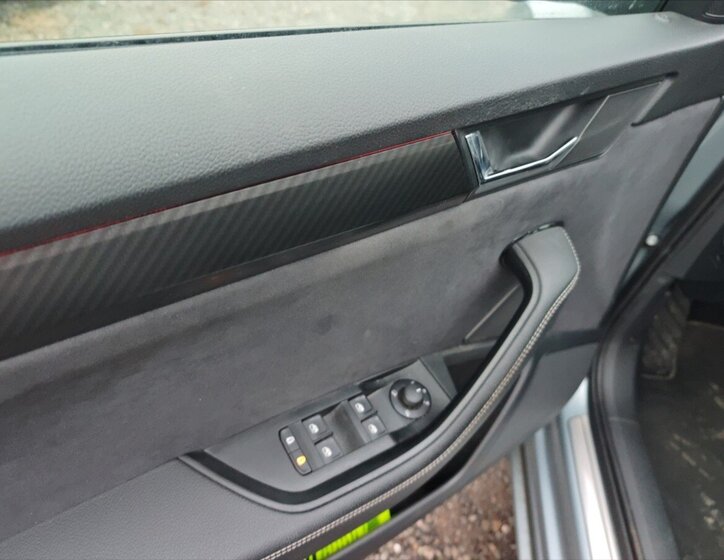 Škoda Superb Kombi 2,0 l 147 kw