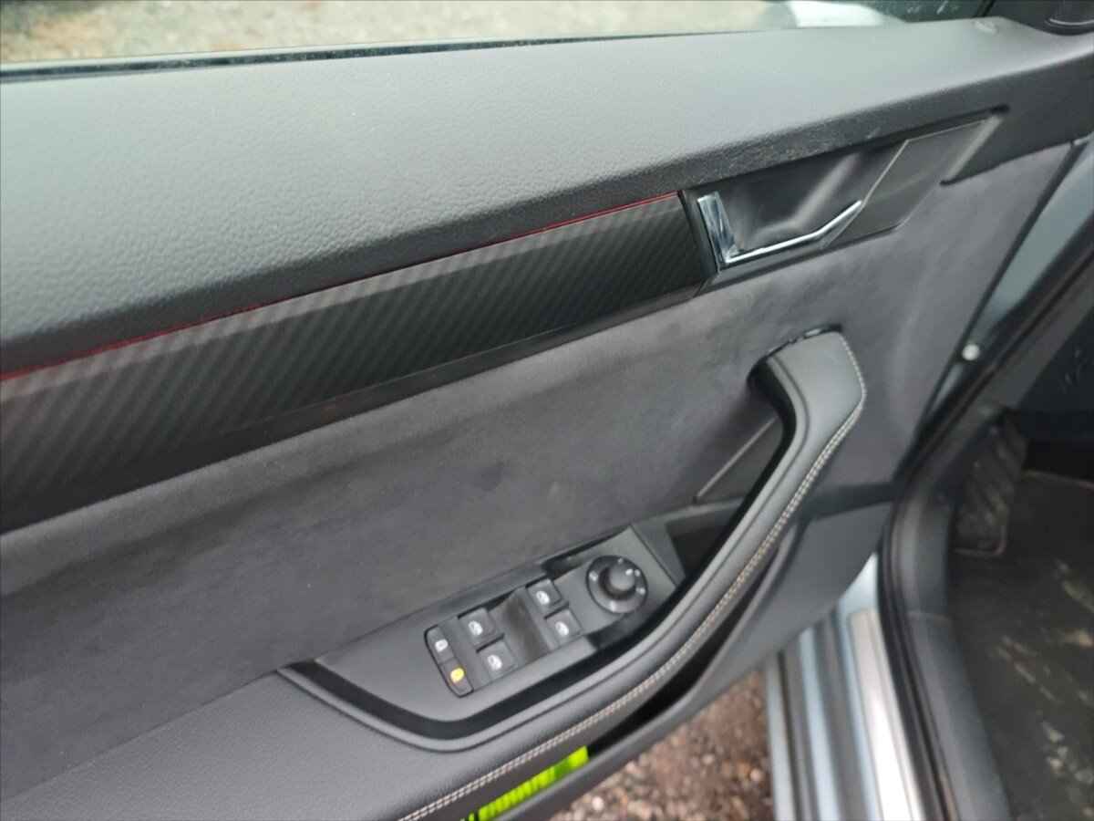 Škoda Superb Kombi 2,0 l 147 kw