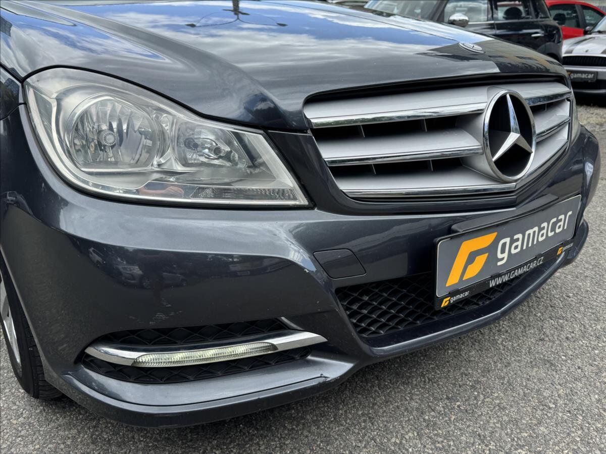 Mercedes-Benz Třídy C Kombi 2,1 l 88 kw