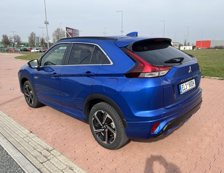 Mitsubishi Eclipse Cross SUV / Terénní 2,4 l 72 kw