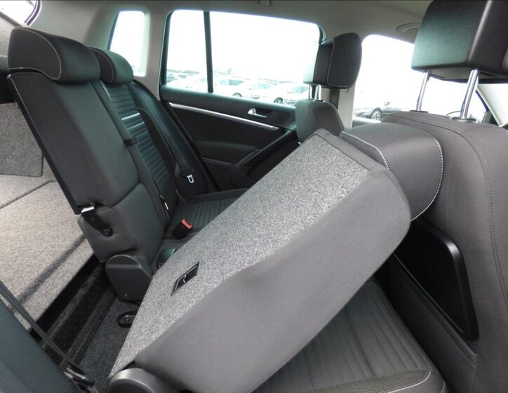 Volkswagen Tiguan 32