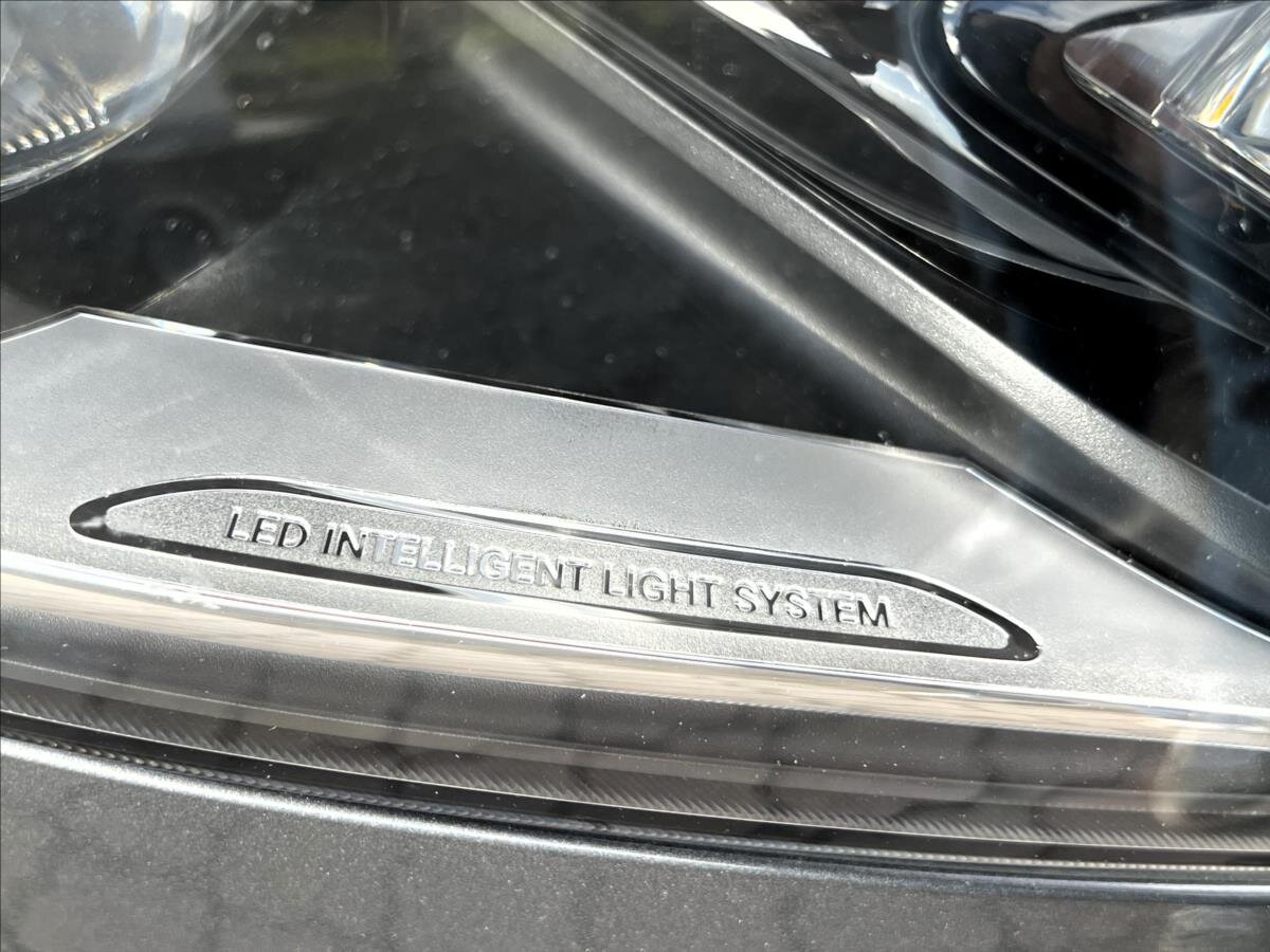 Mercedes-Benz Třídy V MPV 2,0 l 140 kw