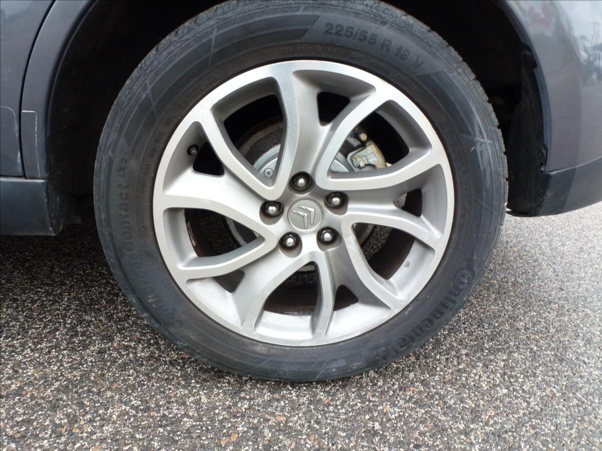 Citroën C-Crosser SUV / Terénní 2,2 l 115 kw