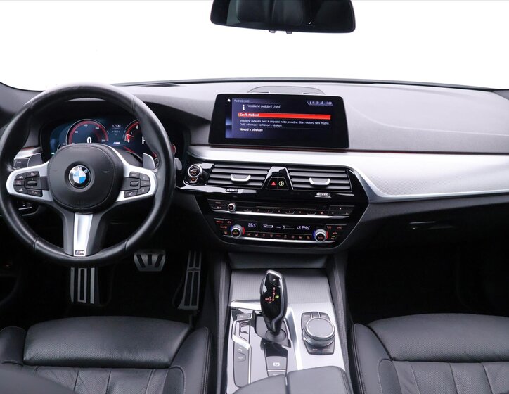 BMW Řada 5 Sedan / Limuzína 3,0 l 250 kw