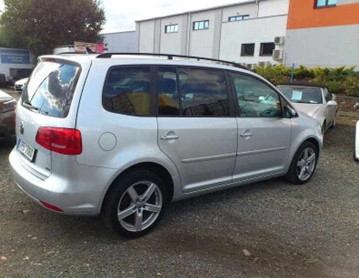 Volkswagen Touran 5