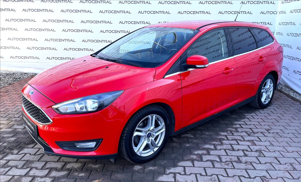 Ford Focus Kombi 999,0 92 kw