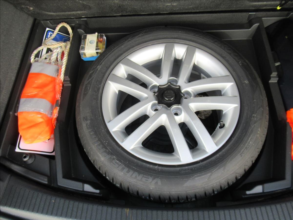 Volkswagen Touran MPV 2,0 l 103 kw