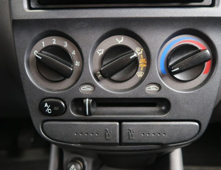 Hyundai Accent Hatchback 1,3 l 63 kw