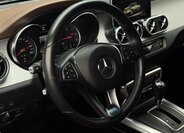 Mercedes-Benz Třídy X 14
