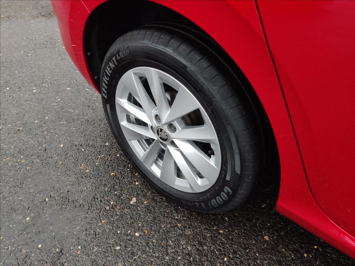 Škoda Scala Hatchback 1,5 l 110 kw