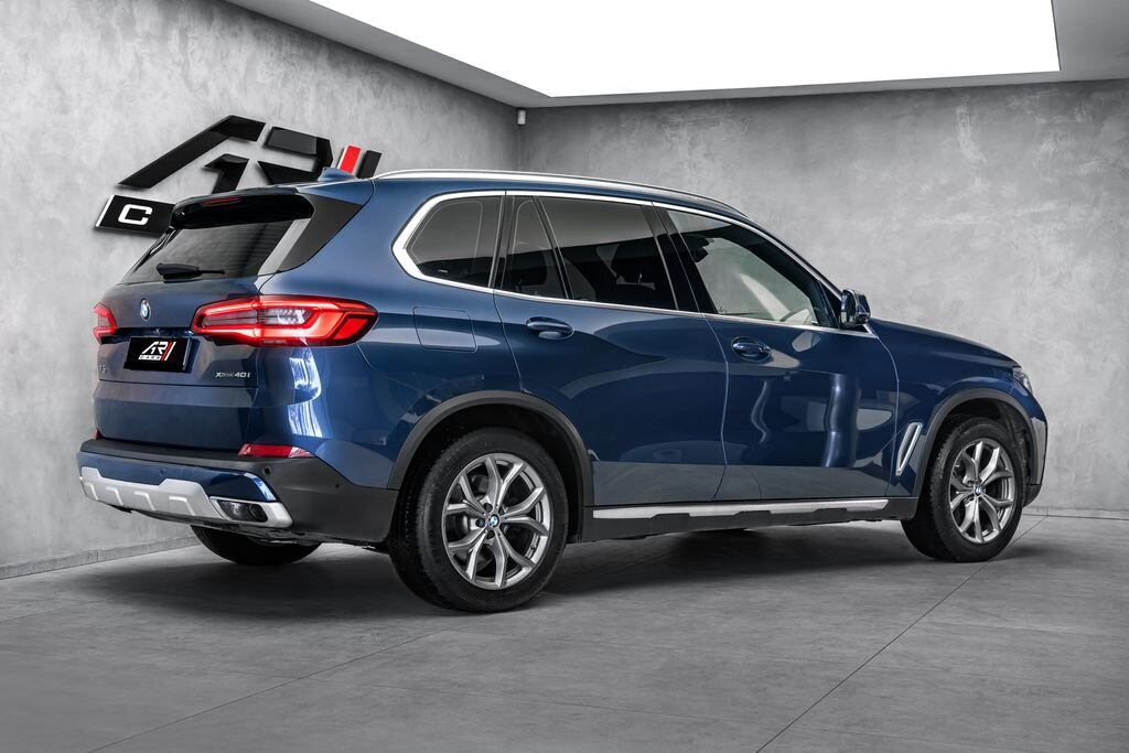 BMW X5 SUV 3,0 l 250 kw