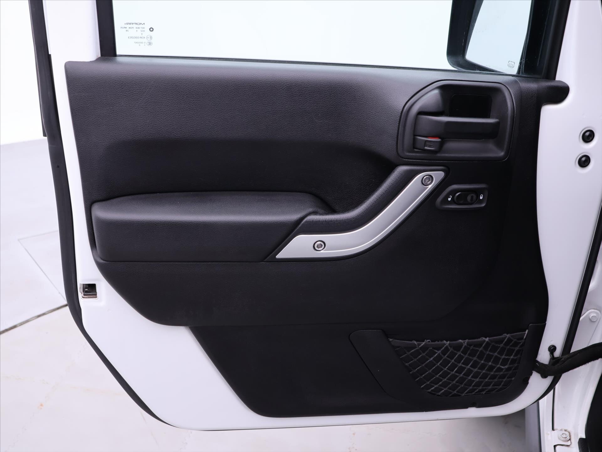 Jeep Wrangler SUV 2,8 l 147 kw