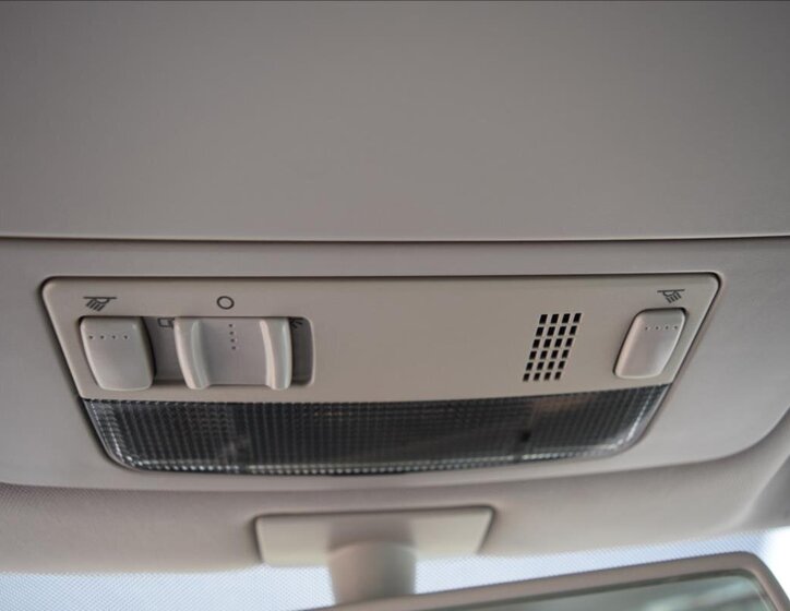 Volkswagen Touran Kombi 1,4 l 103 kw