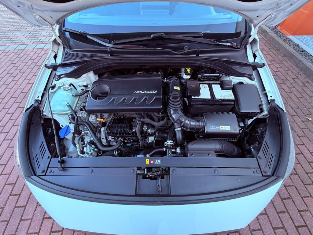 Hyundai i30 Hatchback 1,4 l 103 kw