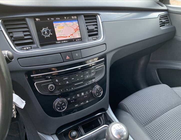 Peugeot 508 Sedan / Limuzína 2,0 l 120 kw