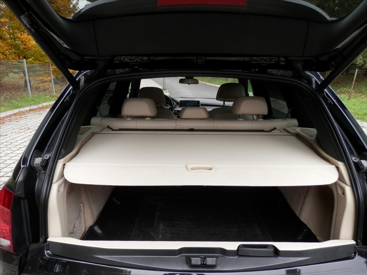 BMW X5 Kombi 3,0 l 190 kw