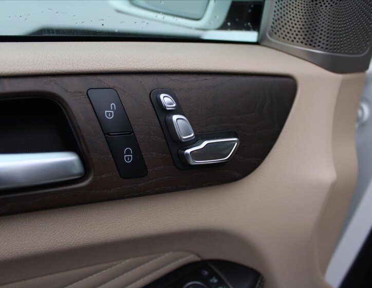 Mercedes-Benz GLE SUV 3,0 l 190 kw