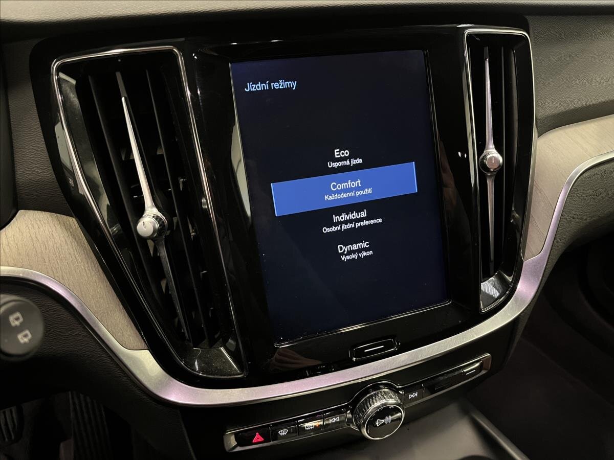 Volvo V60 Kombi 2,0 l 184 kw