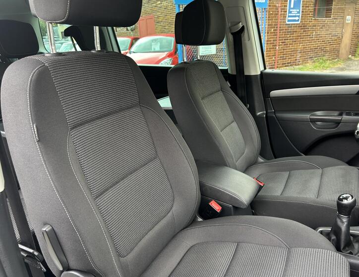 Volkswagen Sharan 38