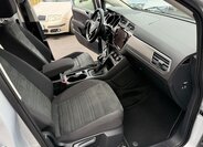 Volkswagen Touran 9