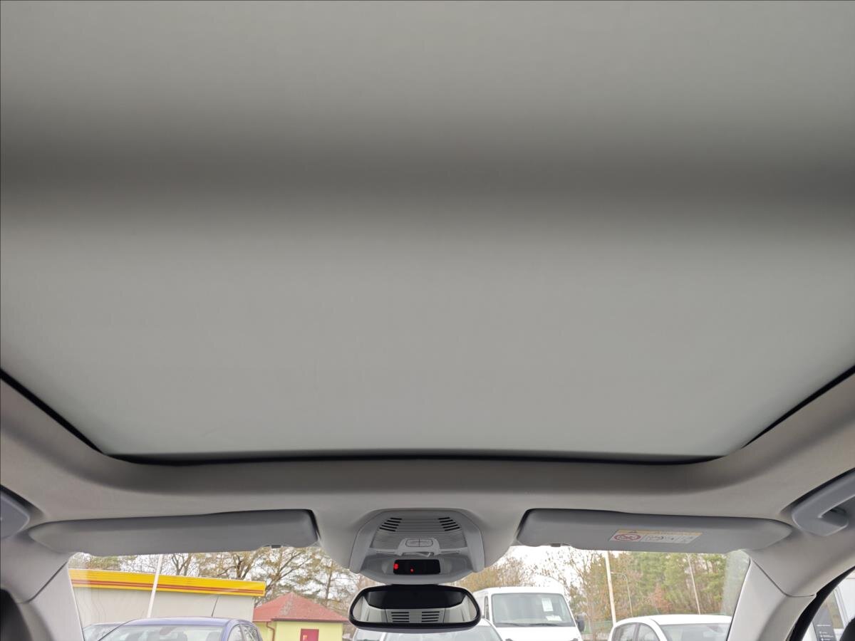 Peugeot 3008 SUV / Terénní 2,0 l 110 kw