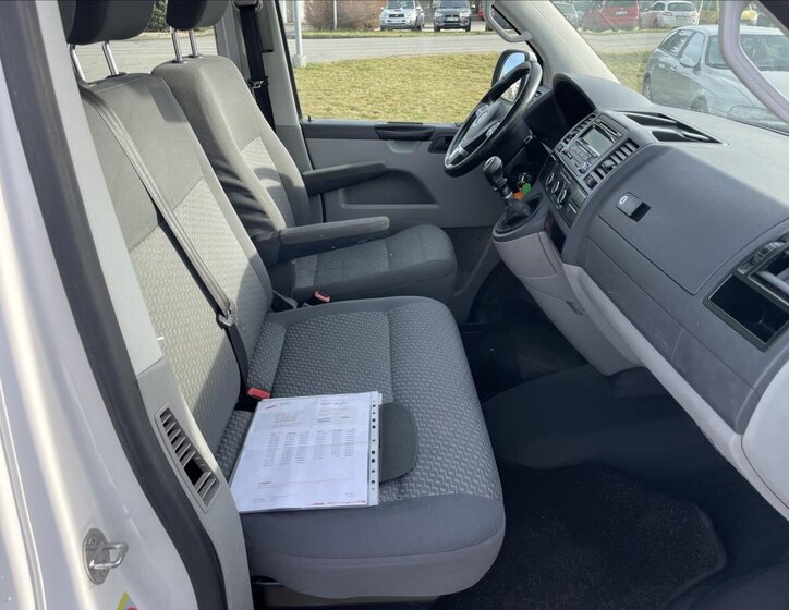 Volkswagen Transporter 11