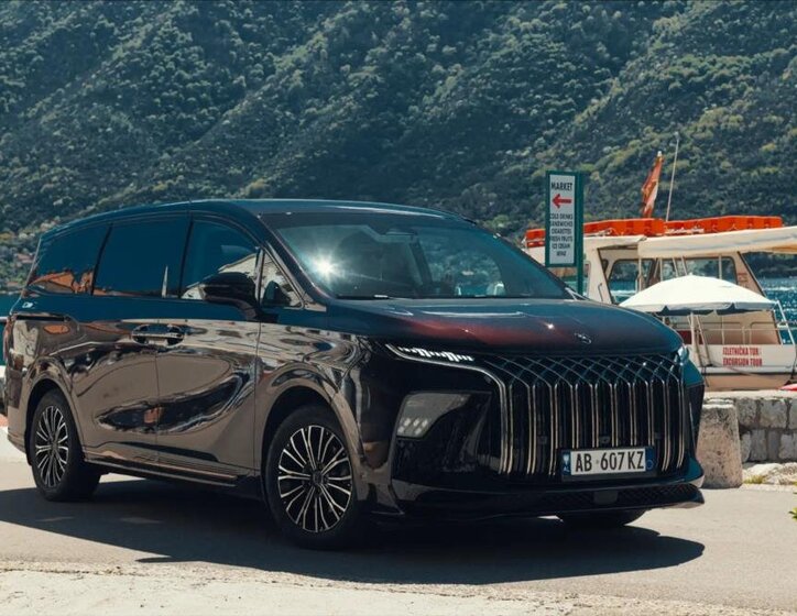 Dongfeng U-Tour MPV 1,5 l 255 kw