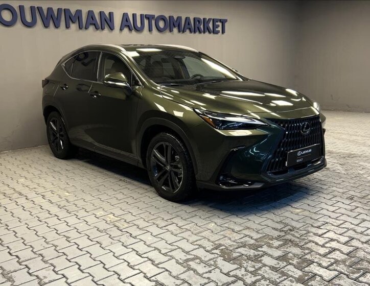 Lexus NX 450h plus SUV / Terénní 2,5 l 227 kw