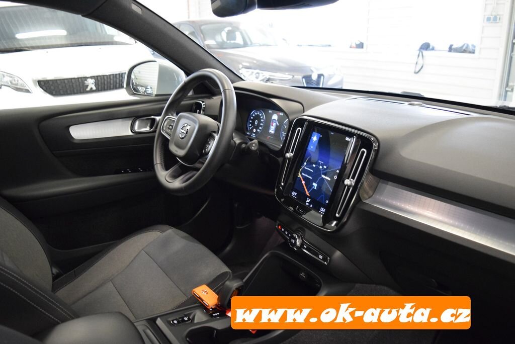 Volvo XC40 SUV 2,0 l 120 kw