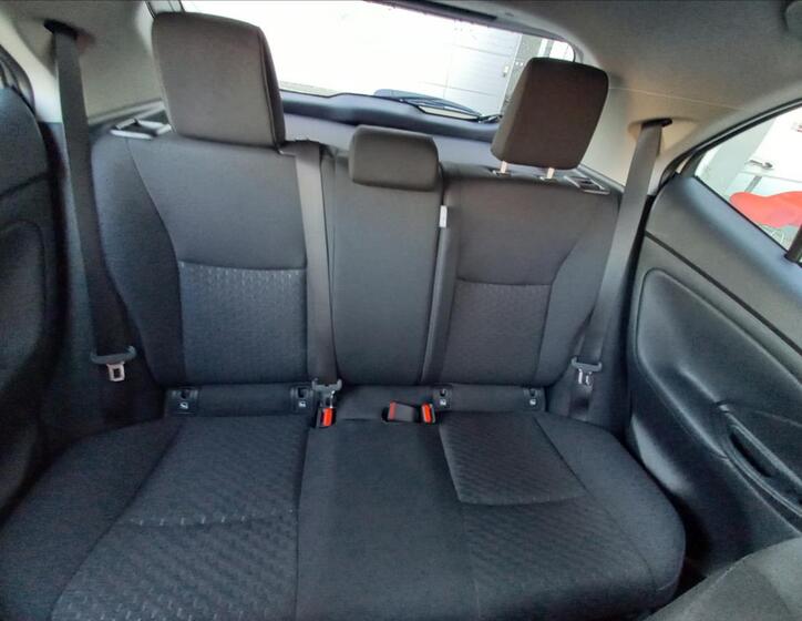 Toyota Yaris Cross 10