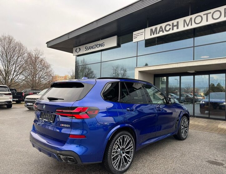 BMW X5 SUV / Terénní 4,4 l 390 kw