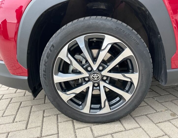 Toyota Corolla Cross SUV / Terénní 1,8 l 72 kw